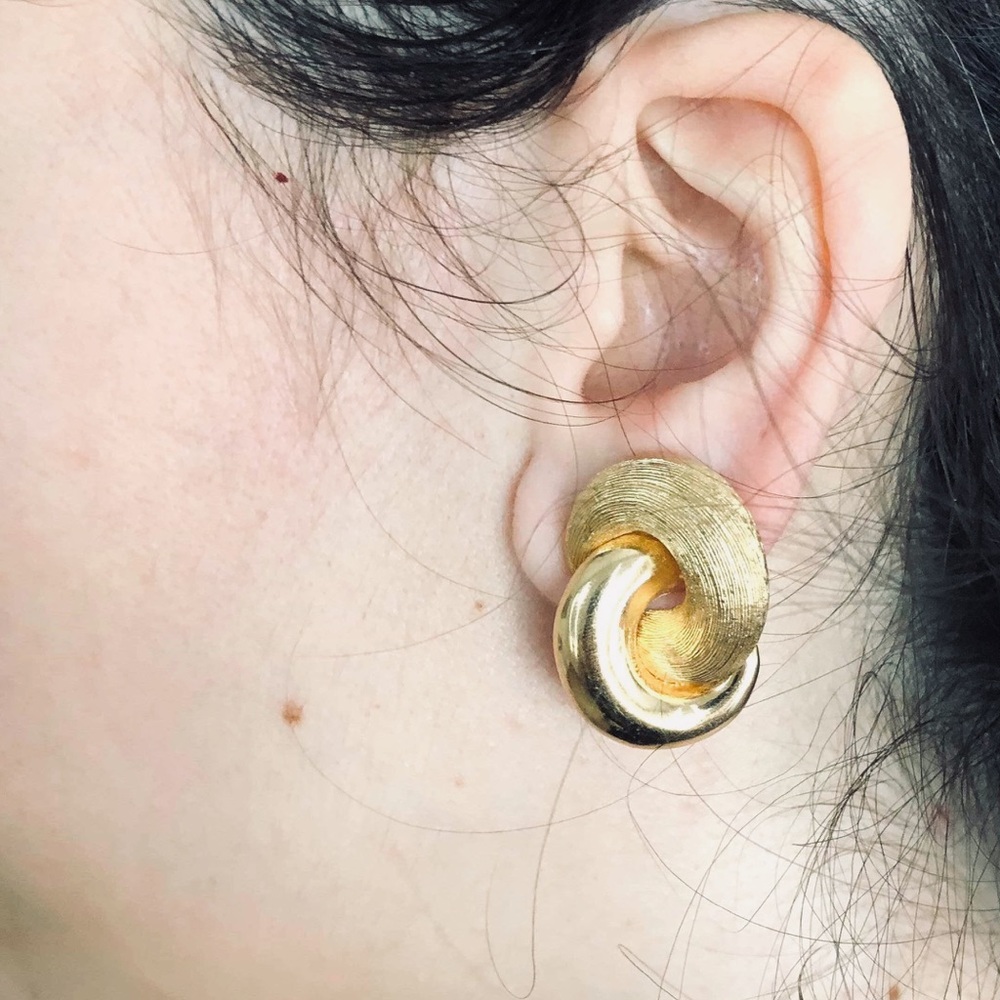 Christian DIOR Gold Clip On Earrings (Signed) - Picture 2 of 4